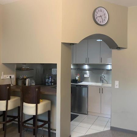 Luxurious Flat In Bondy, Apartment ภายนอก รูปภาพ